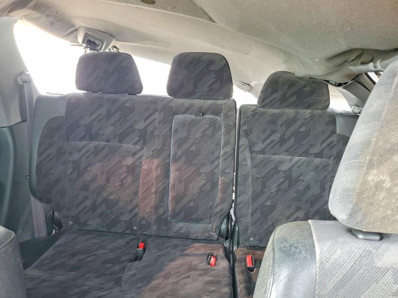 Photo 10 from auction – 2004 HONDA CR-V with VIN SHSRD778X4U247106