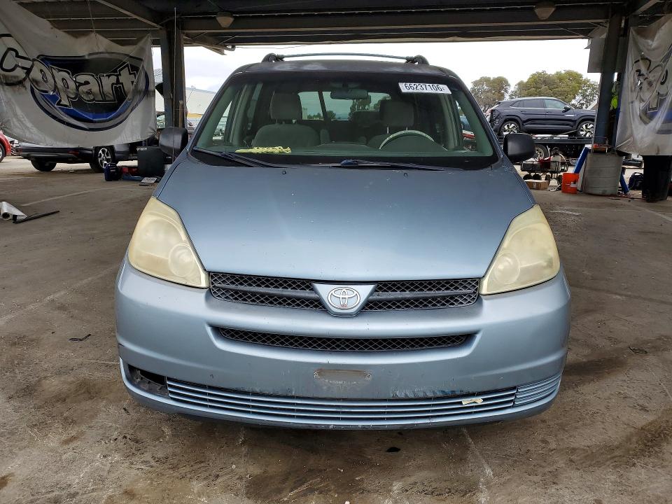 Photo 5 from auction – 2005 TOYOTA SIENNA with VIN 5TDZA23C45S306774