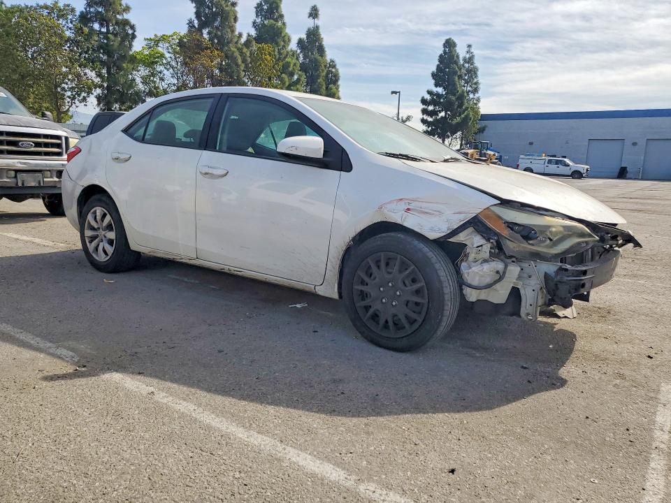 Снимка 4 от търг – 2016 TOYOTA COROLLA с VIN 2T1BURHE9GC533689