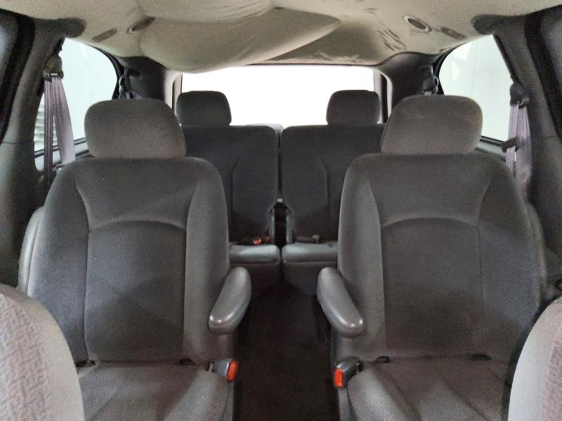 Photo 10 from auction – 2004 DODGE GRAND CARAVAN with VIN 1D4GP24R44B584012