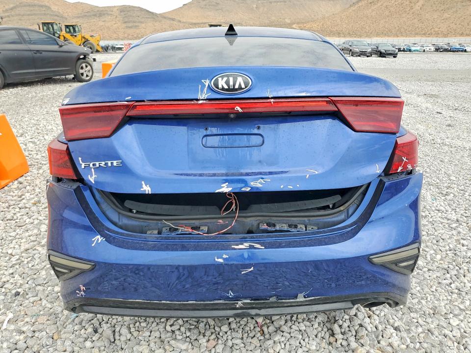 Photo 6 from auction – 2019 KIA FORTE with VIN 3KPF24AD8KE092921
