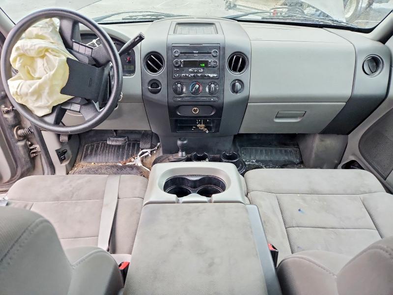 Foto 8 de la subasta – 2005 FORD F150 con VIN 1FTRX14W05FB11269