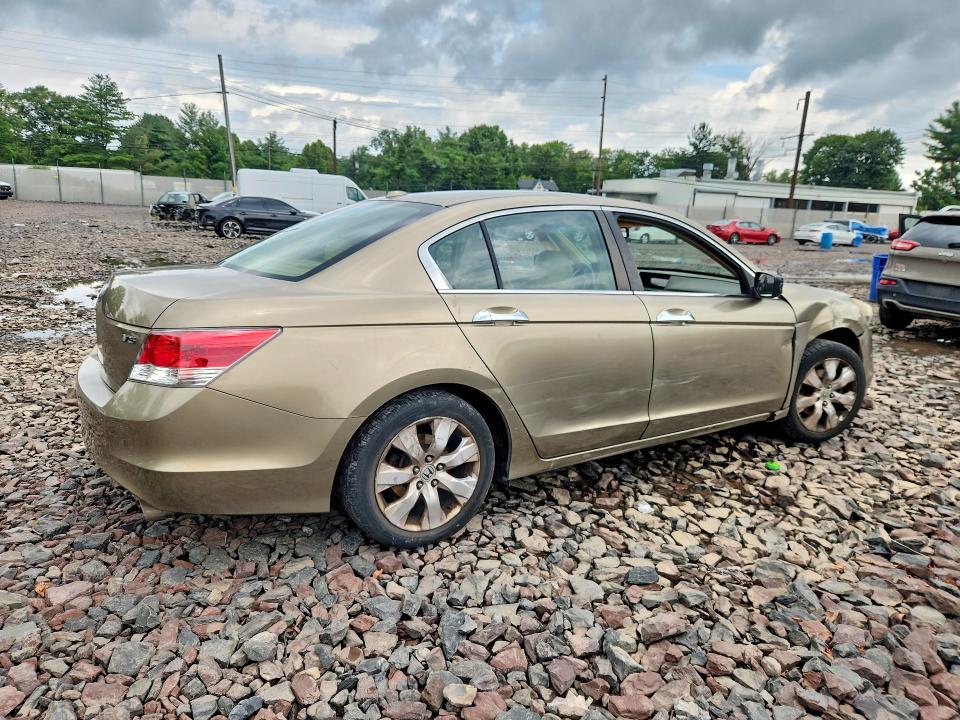 Photo 3 from auction – 2008 HONDA ACCORD with VIN 1HGCP36858A035471
