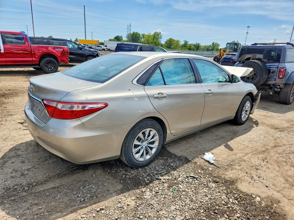 Photo 3 from auction – 2017 TOYOTA CAMRY with VIN 4T1BF1FK9HU293483