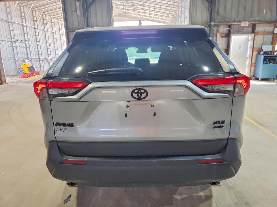 Photo 6 from auction – 2024 TOYOTA RAV4 with VIN 2T3P1RFV5RW481407