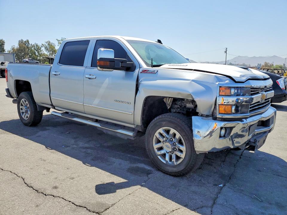 Photo 4 from auction – 2019 CHEVROLET SILVERADO with VIN 1GC1KTEY1KF158295