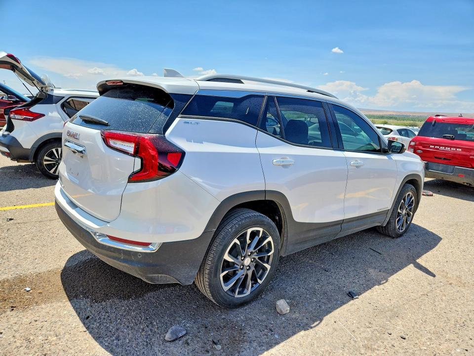 Photo 3 from auction – 2022 GMC TERRAIN with VIN 3GKALPEV9NL263059