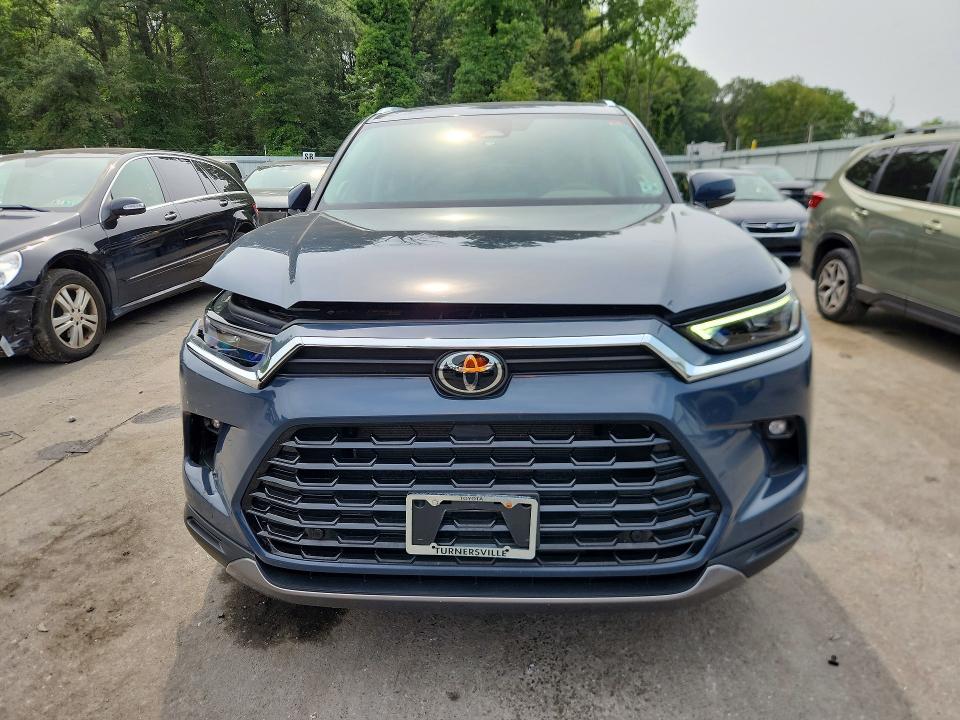 Photo 5 from auction – 2025 TOYOTA GRAND HIGHLANDER with VIN 5TDAAAA50SS028513