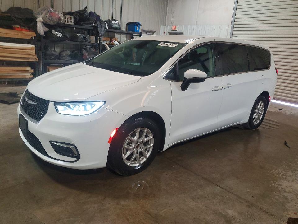CHRYSLER PACIFICA 2023 with VIN 2C4RC1BG3PR620808 - Photo from auction