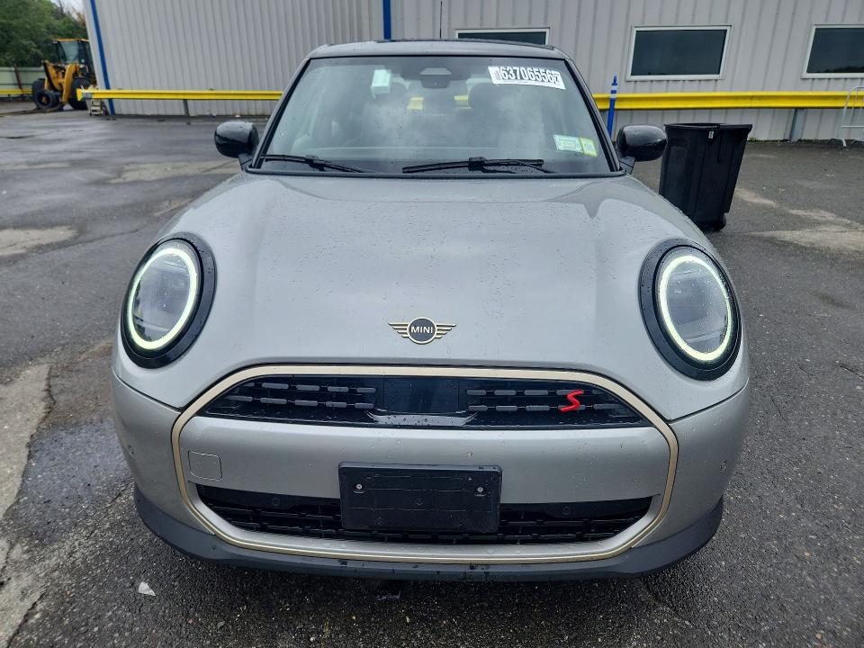 Photo 5 from auction – 2026 MINI COOPER with VIN WMW53GD00T2Y09178