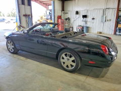 Zdjęcie 2 z aukcji – 2002 FORD THUNDERBIRD z VIN 1FAHP60A92Y114647