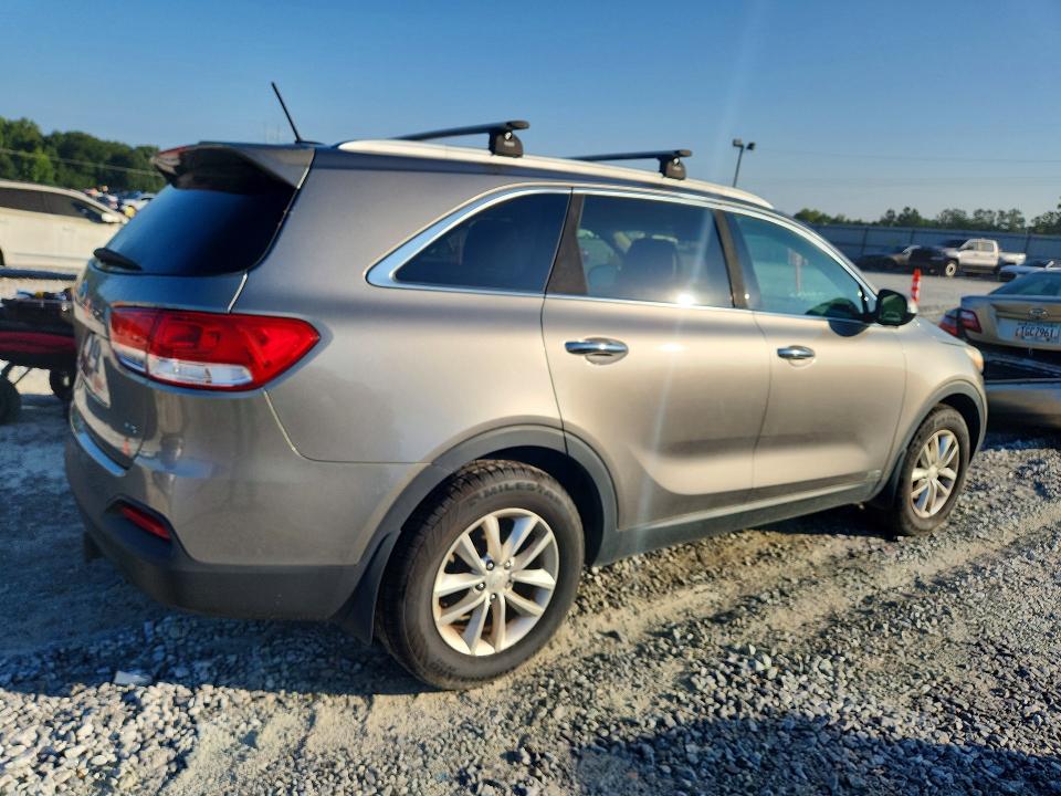 Photo 3 from auction – 2016 KIA SORENTO with VIN 5XYPGDA51GG114167