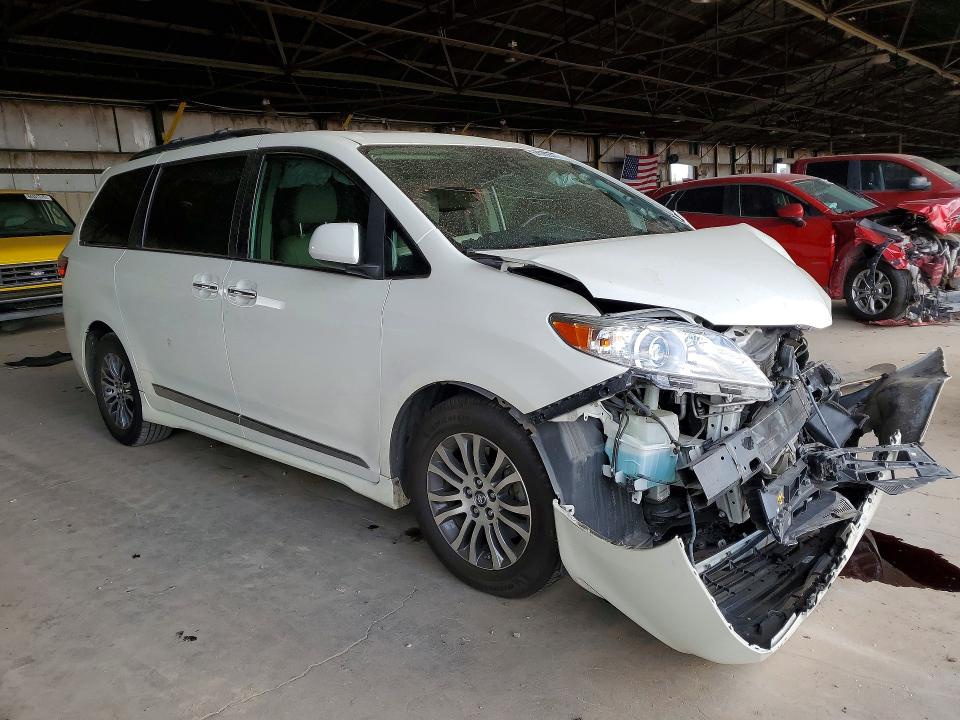 Photo 4 from auction – 2020 TOYOTA SIENNA with VIN 5TDYZ3DC0LS055080
