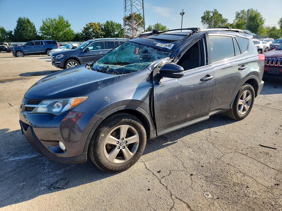 TOYOTA RAV4 2015 with VIN JTMRFREV8FD131662 - Photo from auction