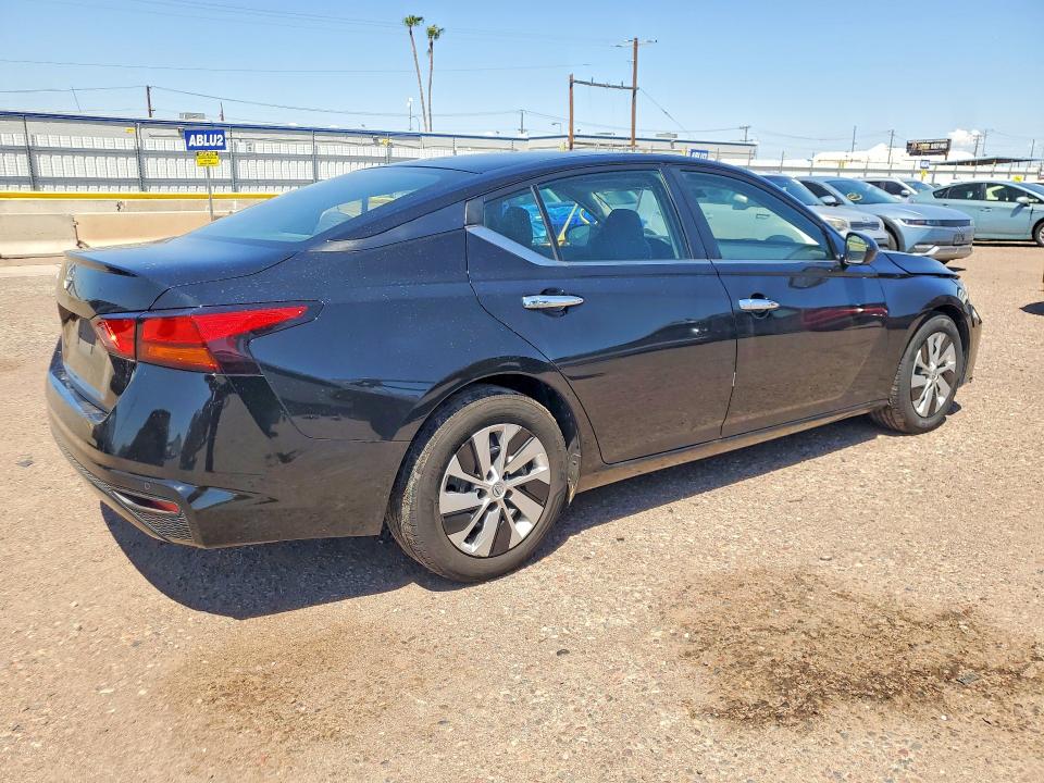 Photo 3 from auction – 2023 NISSAN ALTIMA with VIN 1N4BL4BV4PN371522