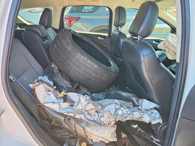 Photo 10 from auction – 2019 FORD ESCAPE with VIN 1FMCU9GD0KUB66895