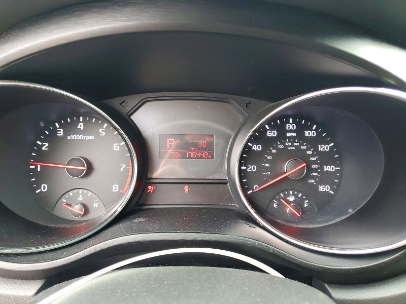 Photo 9 from auction – 2016 KIA SEDONA with VIN KNDMB5C16G6131650