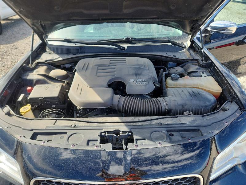 Снимка 11 от търг – 2018 CHRYSLER 300 с VIN 2C3CCAKG6JH118091