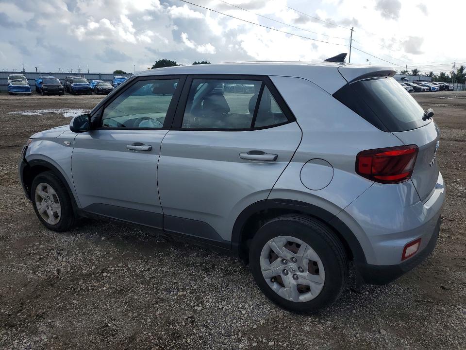 Photo 2 from auction – 2020 HYUNDAI VENUE with VIN KMHRB8A37LU032641