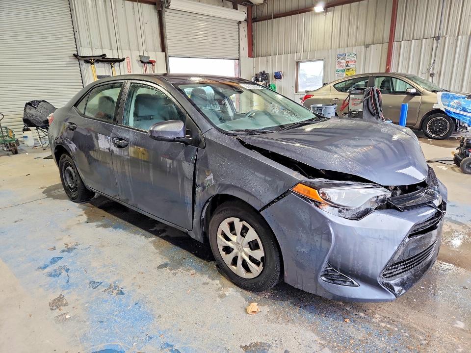 Photo 4 from auction – 2017 TOYOTA COROLLA with VIN 5YFBURHE0HP721485