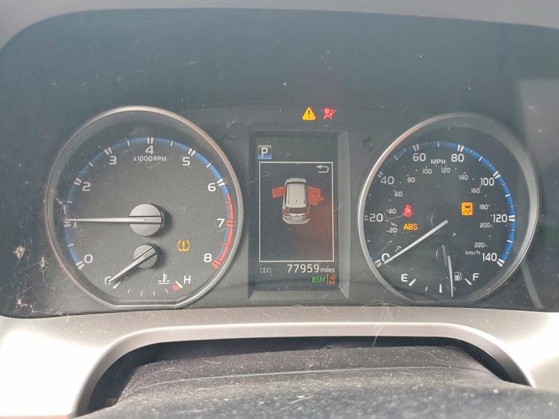 Photo 9 from auction – 2018 TOYOTA RAV4 with VIN JTMWFREV3JJ174027