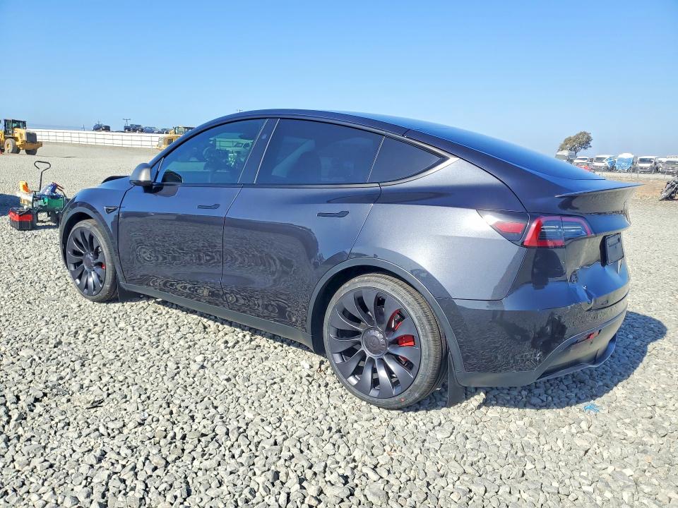 Photo 2 from auction – 2025 TESLA MODEL Y with VIN 7SAYGDEF9SF263887