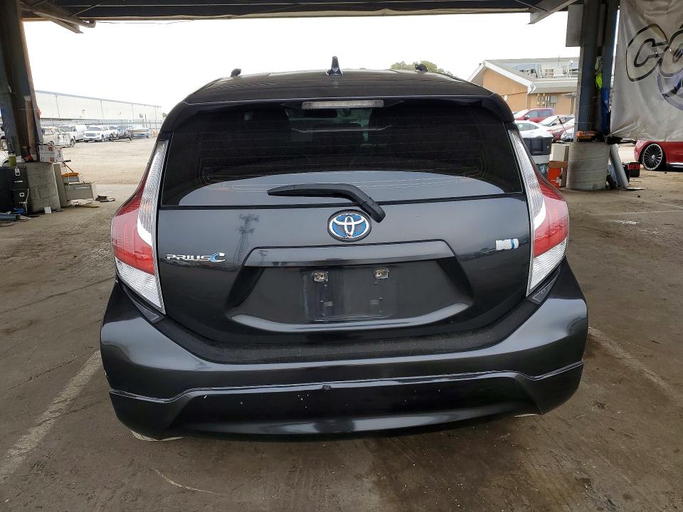 Photo 6 from auction – 2017 TOYOTA PRIUS C with VIN JTDKDTB32H1592495