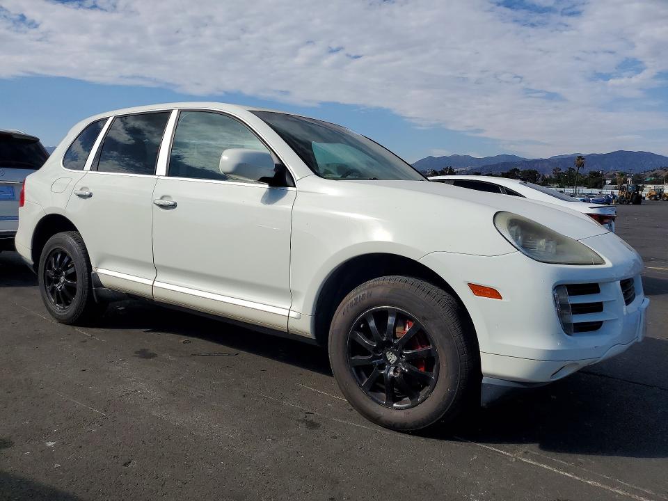 Photo 4 from auction – 2010 PORSCHE CAYENNE with VIN WP1AA2AP2ALA02694