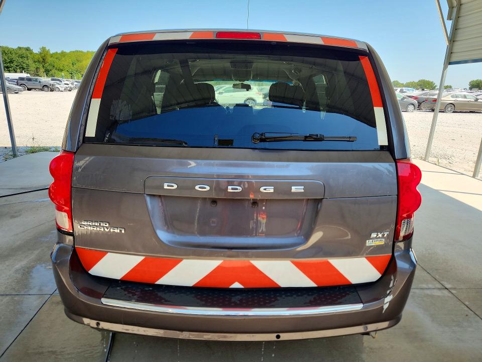 Photo 6 from auction – 2016 DODGE GRAND CARAVAN with VIN 2C4RDGCGXGR333416
