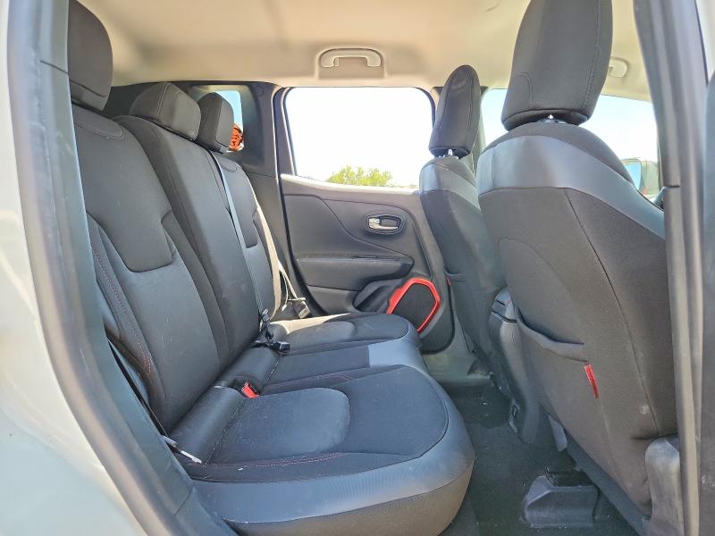 Photo 11 from auction – 2015 JEEP RENEGADE with VIN ZACCJBCT9FPB41499