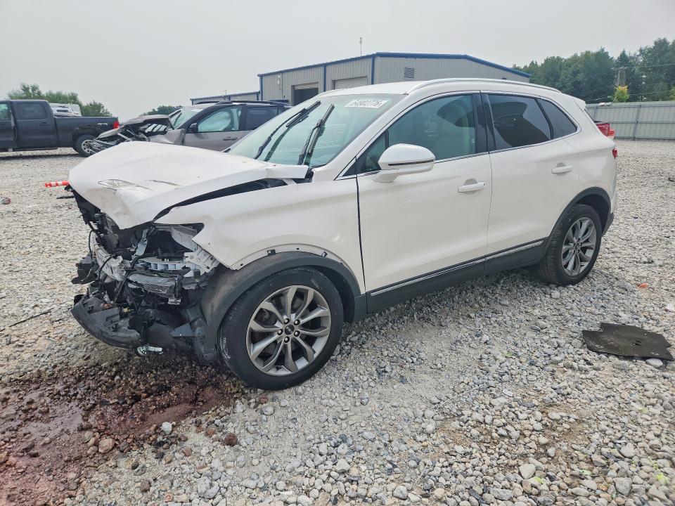 LINCOLN MKC 2019 with VIN 5LMCJ2D94KUL16164 - Photo from auction
