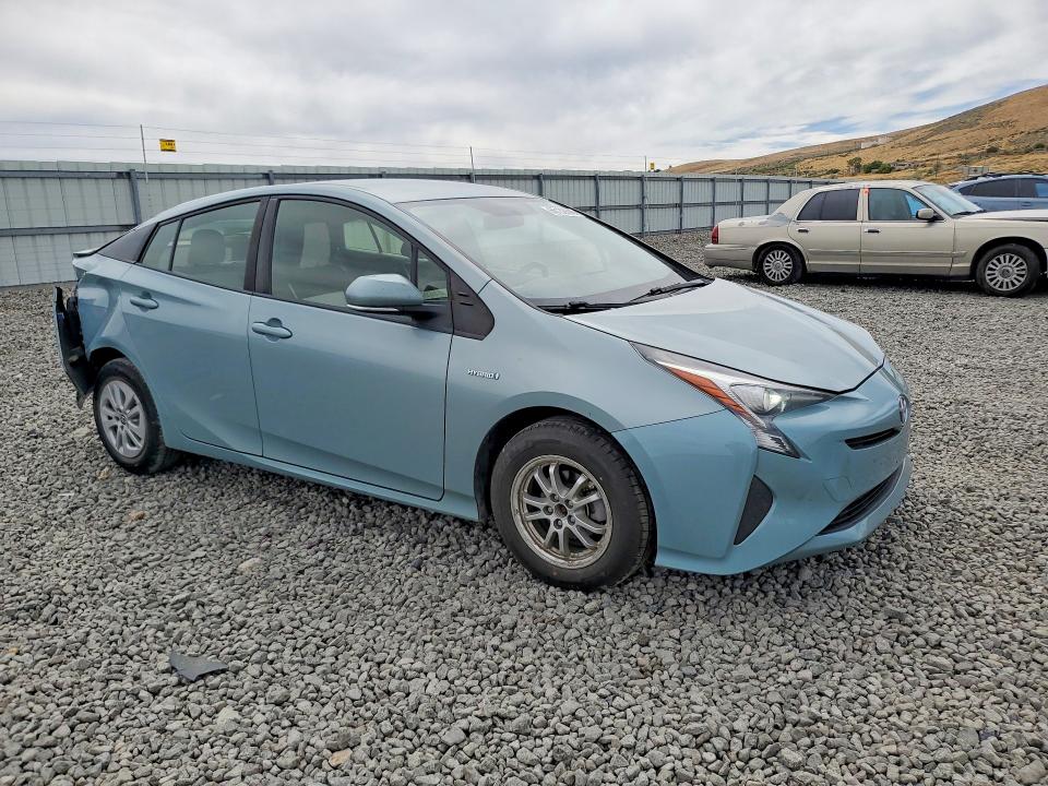 Photo 4 from auction – 2016 TOYOTA PRIUS with VIN JTDKBRFU7G3500781