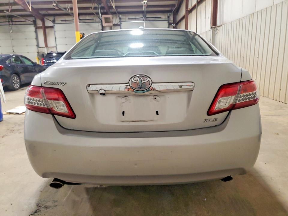 Photo 6 from auction – 2010 TOYOTA CAMRY with VIN 4T1BK3EK7AU101797