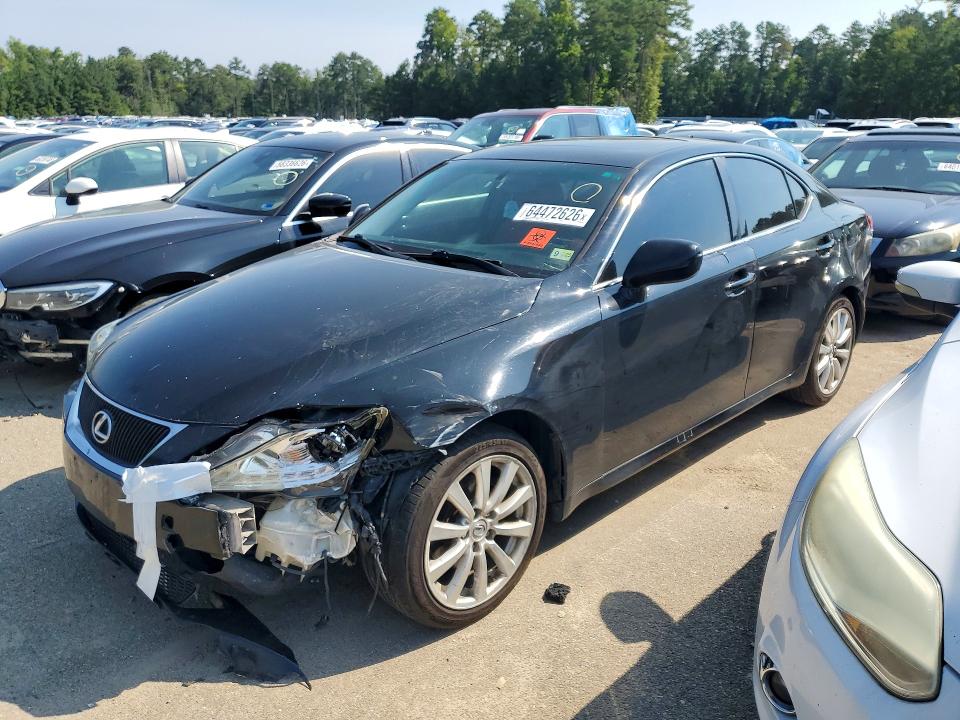 LEXUS IS 2008 with VIN JTHCK262885025382 - Photo from auction