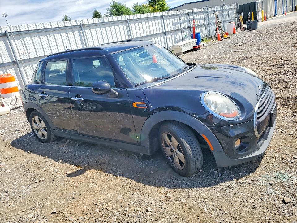 Photo 4 from auction – 2016 MINI COOPER with VIN WMWXU1C58G2D57814