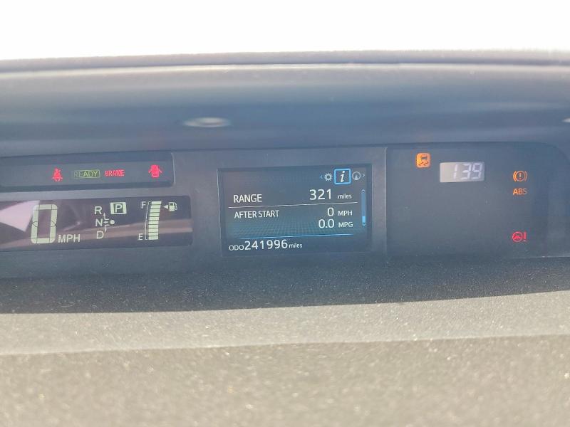 Photo 9 from auction – 2016 TOYOTA PRIUS V with VIN JTDZN3EU7GJ051392