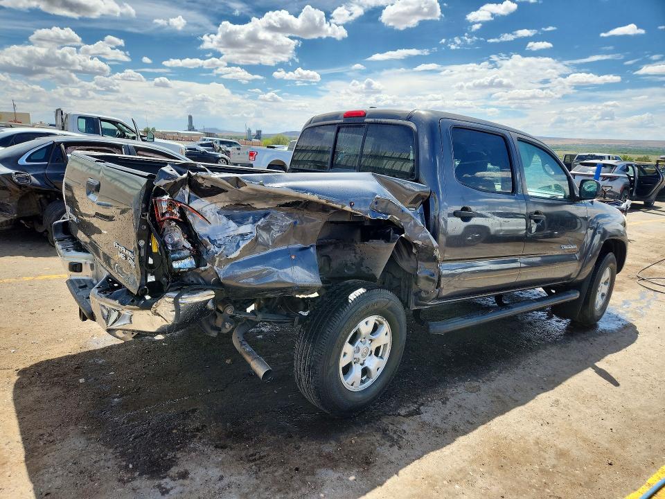 Photo 3 from auction – 2011 TOYOTA TACOMA with VIN 3TMJU4GN4BM115282