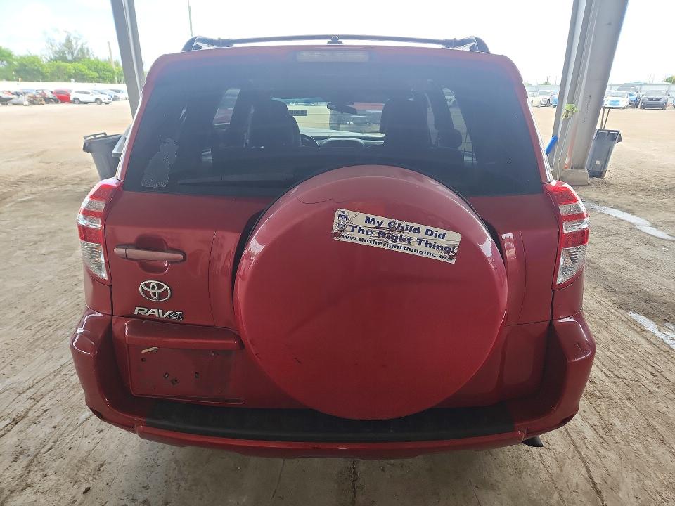 Photo 6 from auction – 2012 TOYOTA RAV4 with VIN 2T3KF4DV8CW131150