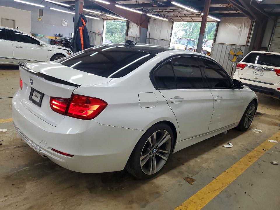 Photo 3 from auction – 2013 BMW 335 with VIN WBA3A9G57DNP36987