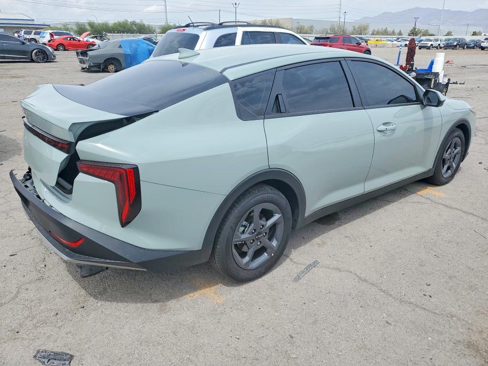 Photo 3 from auction – 2026 KIA K4 with VIN 3KPFT4DE0TE320493