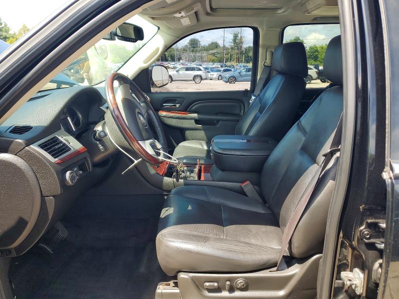 صورة رقم 7 من المزاد - 2011 CADILLAC ESCALADE مع VIN 1GYS4CEF3BR298449
