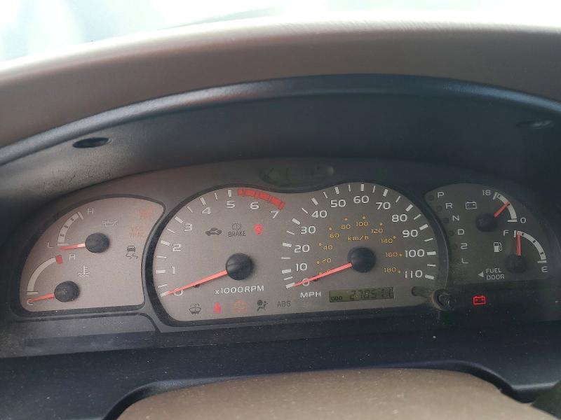 Photo 9 from auction – 2002 TOYOTA SEQUOIA with VIN 5TDZT34A92S102268