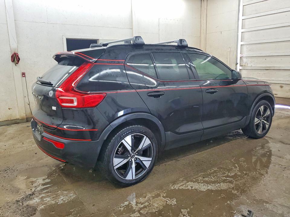Photo 3 from auction – 2021 VOLVO XC40 with VIN YV4ED3UR2M2567175