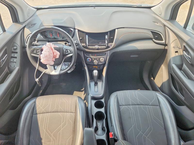 Photo 8 from auction – 2020 CHEVROLET TRAX with VIN 3GNCJLSB2LL318081