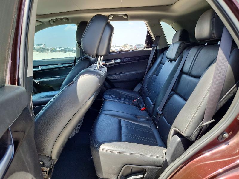 Photo 10 from auction – 2015 KIA SORENTO with VIN 5XYKW4A79FG639071