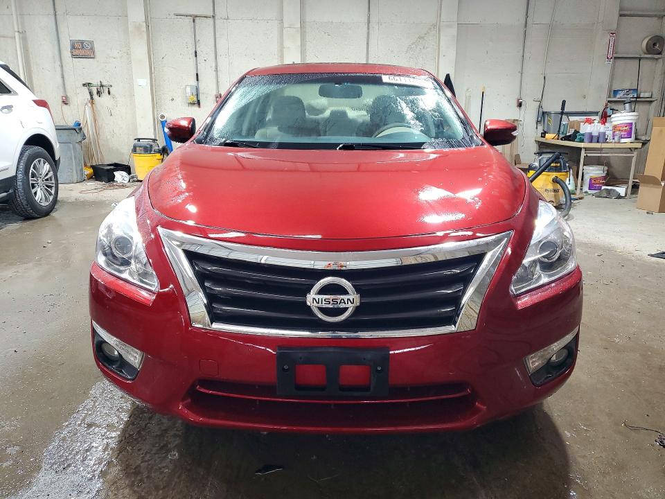 Photo 5 from auction – 2015 NISSAN ALTIMA with VIN 1N4AL3AP4FC210462
