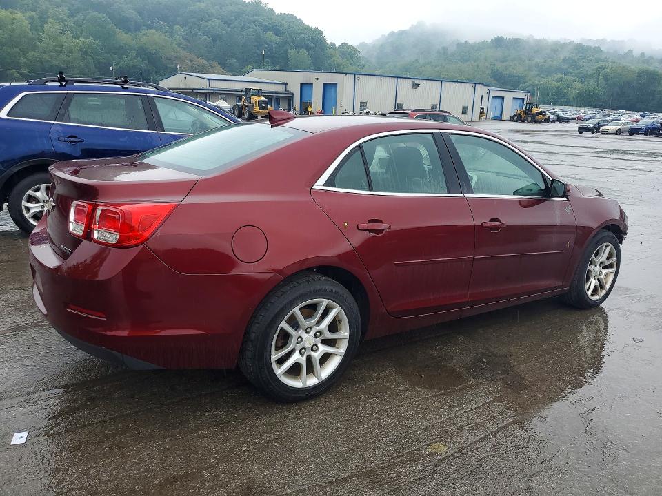 Photo 3 from auction – 2015 CHEVROLET MALIBU with VIN 1G11C5SL8FF109921