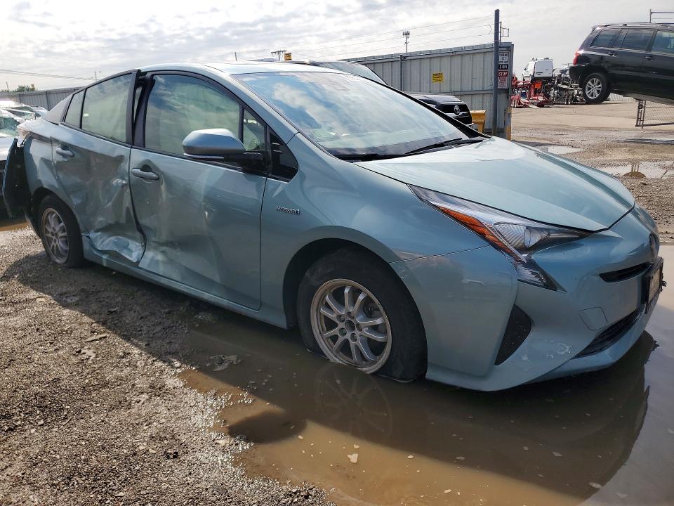 Photo 4 from auction – 2016 TOYOTA PRIUS with VIN JTDKARFU9G3018610