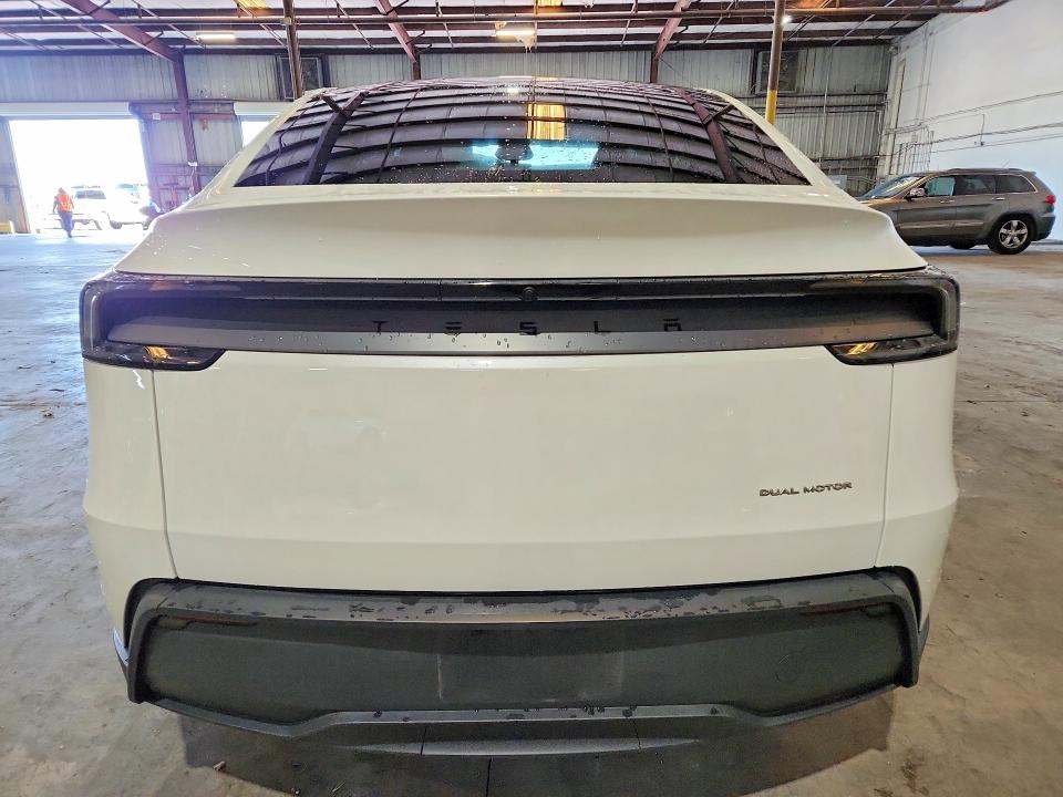 Foto 6 de la subasta – 2026 TESLA MODEL Y con VIN 7SAYGDEE4TA455515