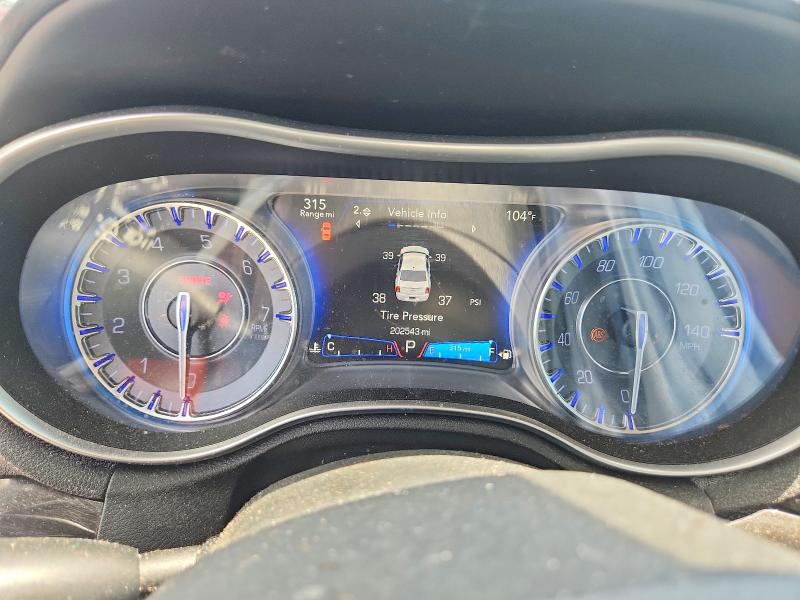 Photo 9 from auction – 2015 CHRYSLER 300 with VIN 2C3CCAAG0FH807715